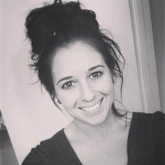 Meet your Posher, Shellie - Picture 1 of 1